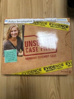 Unsolved Case Files: Harmony Ashcroft Case - Brown Evidence Board Game